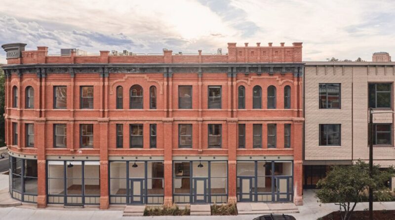 OCHILTREE BLOCK INFILL PROJECT WINS HISTORIC DENVER 2025 REMIX AWARD