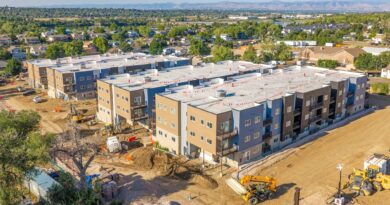 Oaks Ridge at 64th in Denver