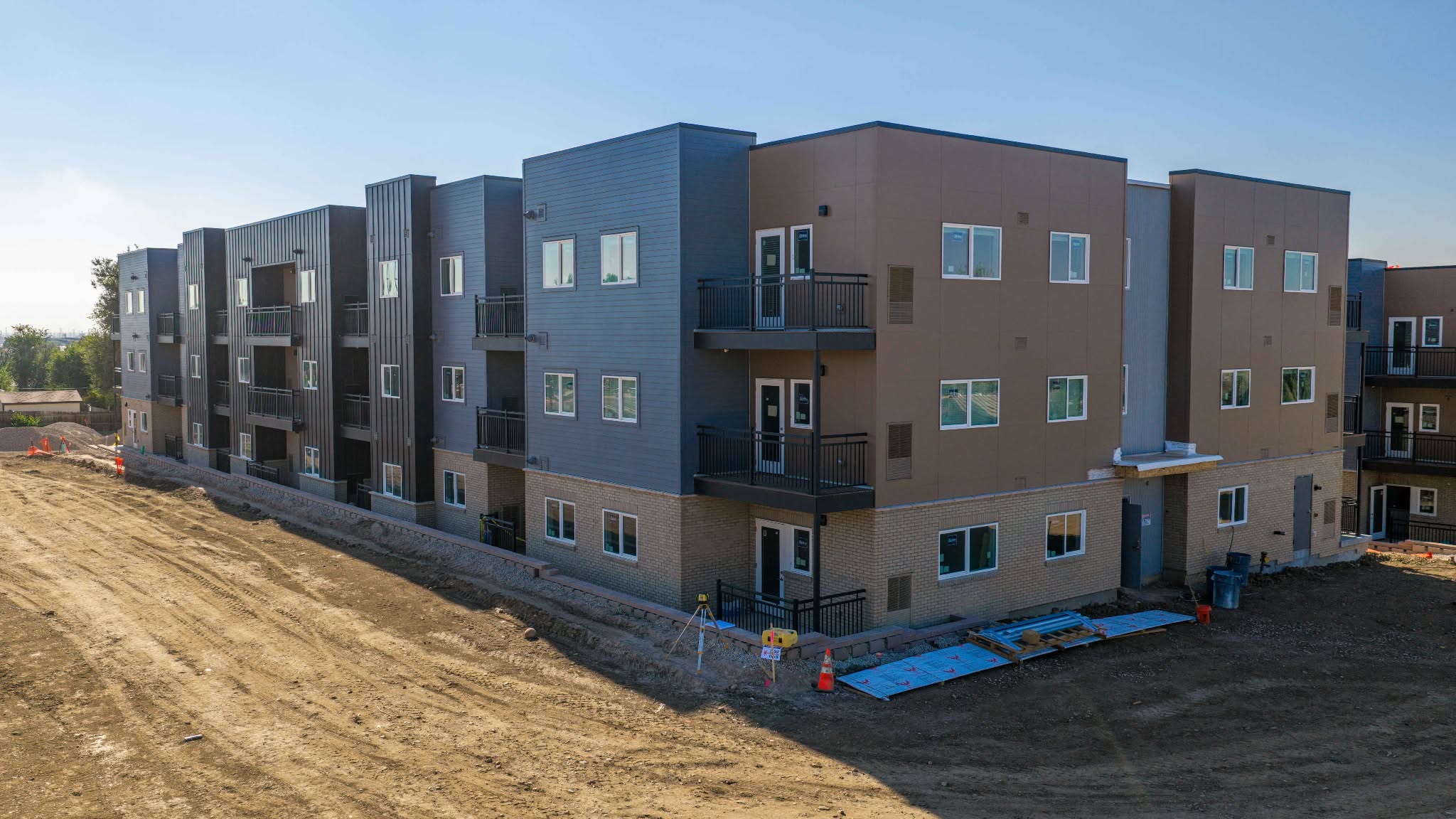 Oaks Ridge at 64th in Denver